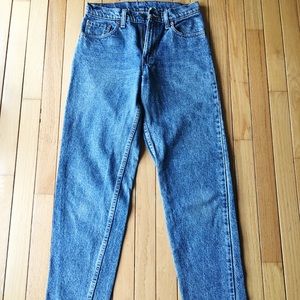 Vintage Levi’s 550 USA made high waisted mom jeans